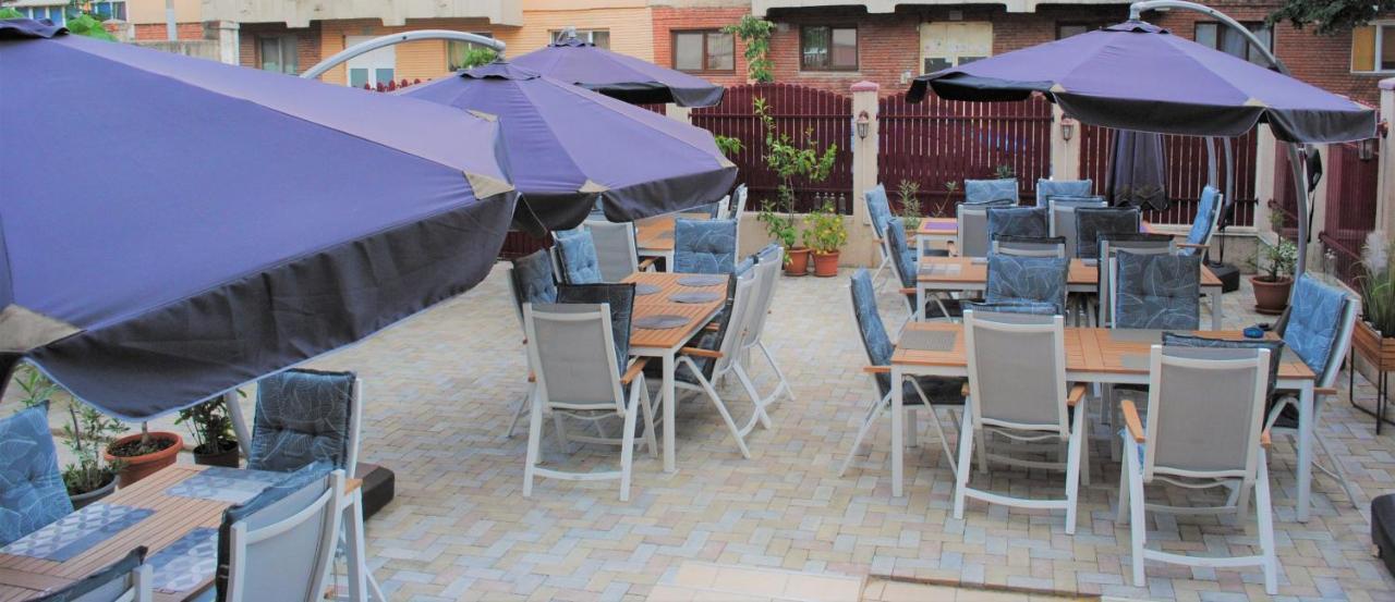 Hotel Corona Drobeta Turnu Severin Buitenkant foto