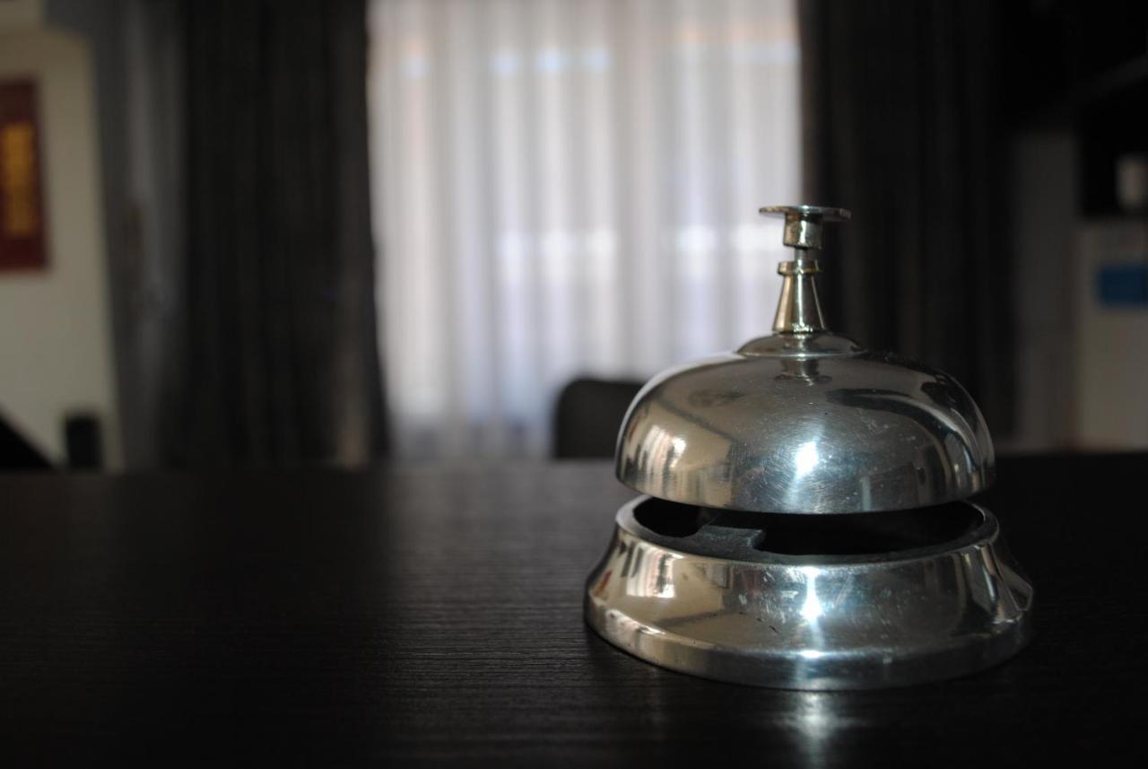 Hotel Corona Drobeta Turnu Severin Buitenkant foto
