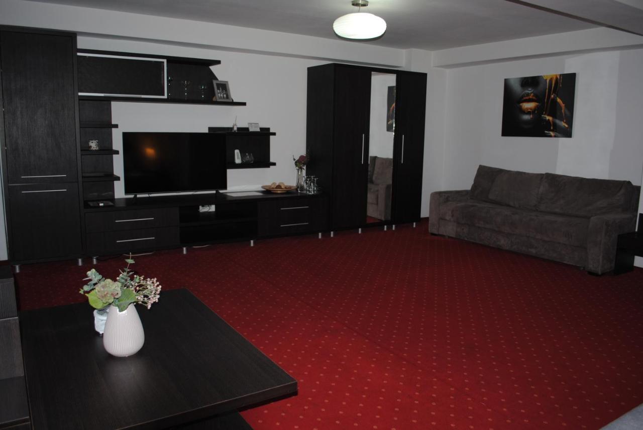 Hotel Corona Drobeta Turnu Severin Buitenkant foto
