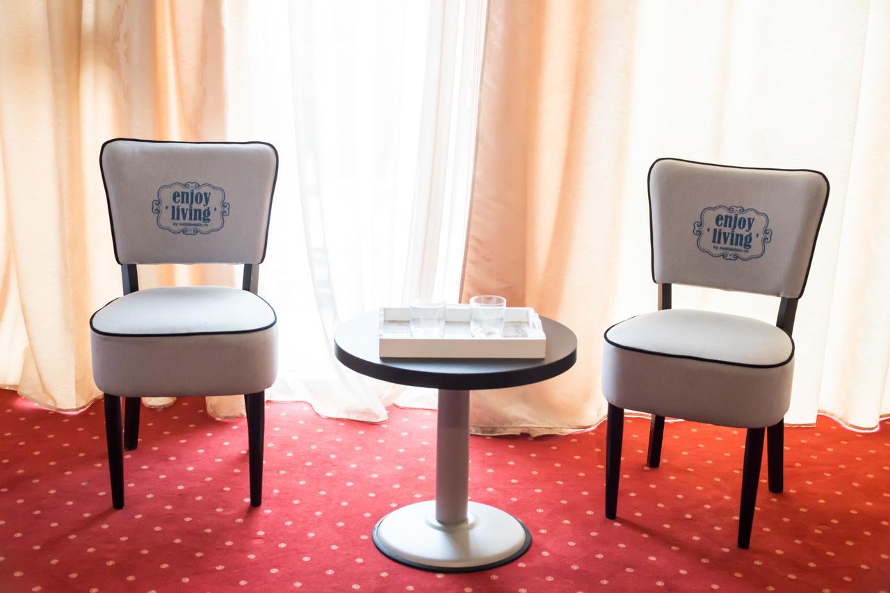 Hotel Corona Drobeta Turnu Severin Buitenkant foto